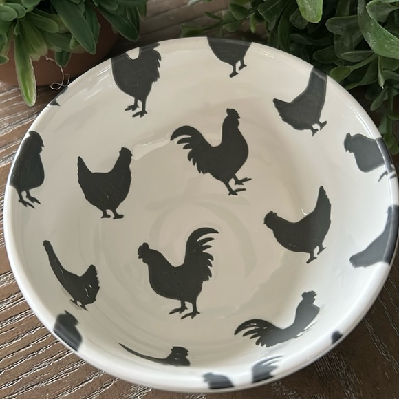 NEW! Cottage Farmhouse Ceramic Farm Rooster Gray & White Serving Bowl - Picture 2 of 7
